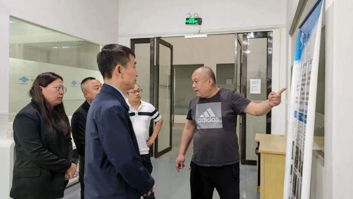 主動(dòng)服務(wù)“走出去”，優(yōu)質(zhì)項(xiàng)目“引進(jìn)來(lái)”——石化集團(tuán)“一把手”帶隊(duì)外出開(kāi)展招商引資